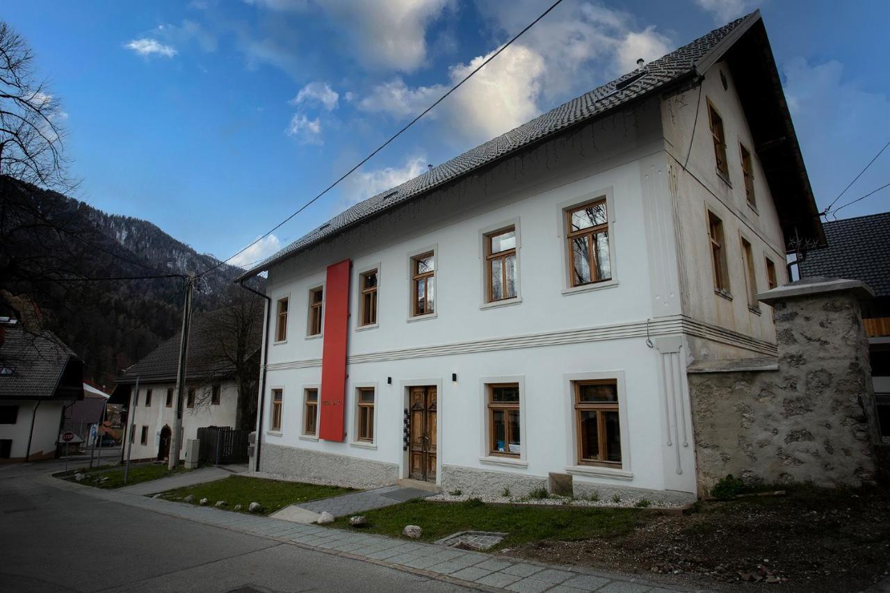 Pr'Gavedarjo Eco Heritage B&B Kranjska Gora Esterno foto