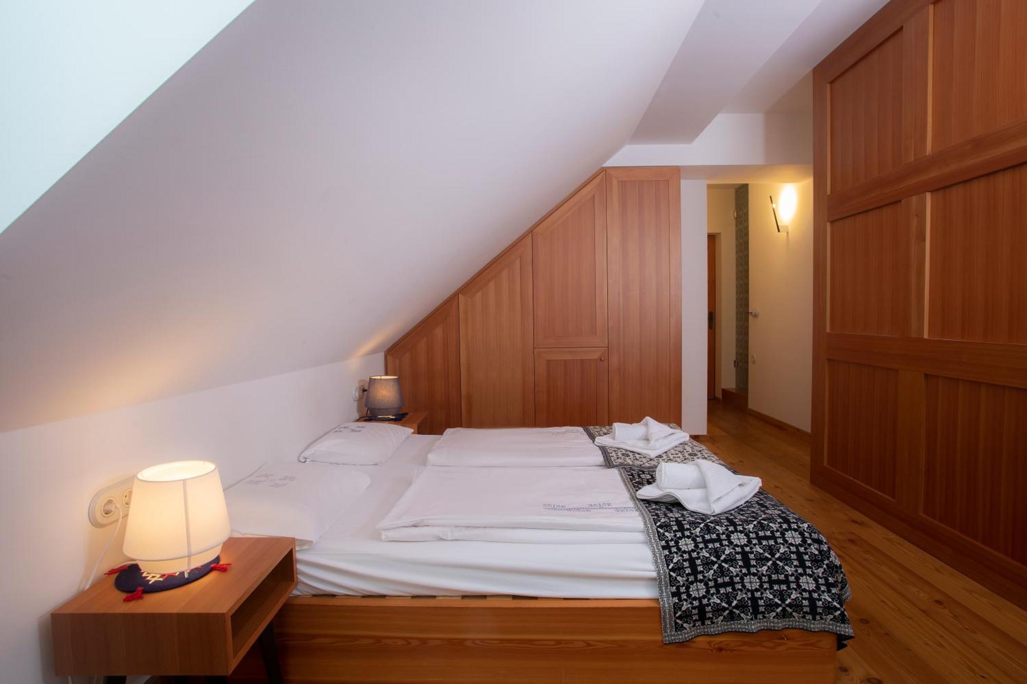 Pr'Gavedarjo Eco Heritage B&B Kranjska Gora Camera foto
